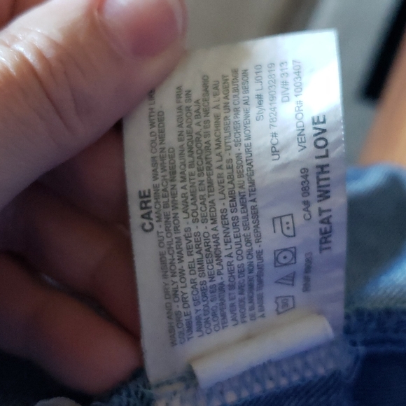 LEI Jean Jacket - Picture 7 of 7